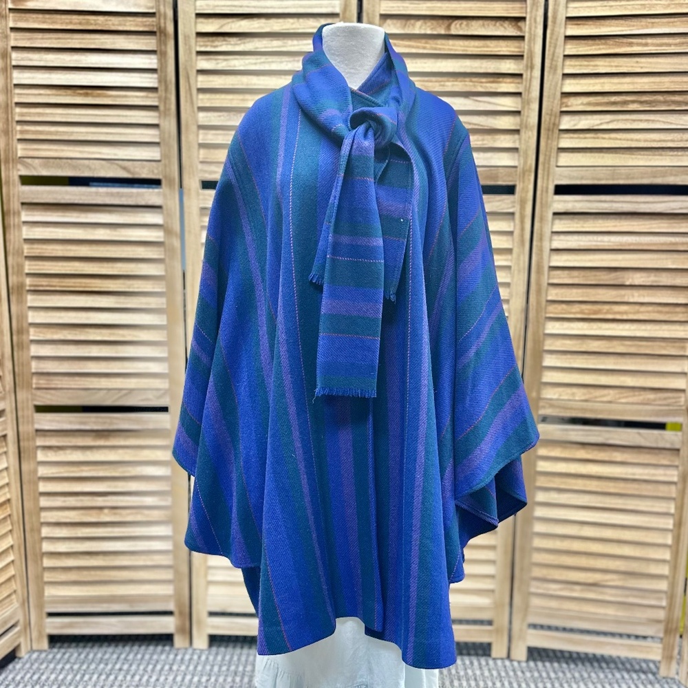 Aroco Collection Vintage Wool Poncho Made in Ireland Size L